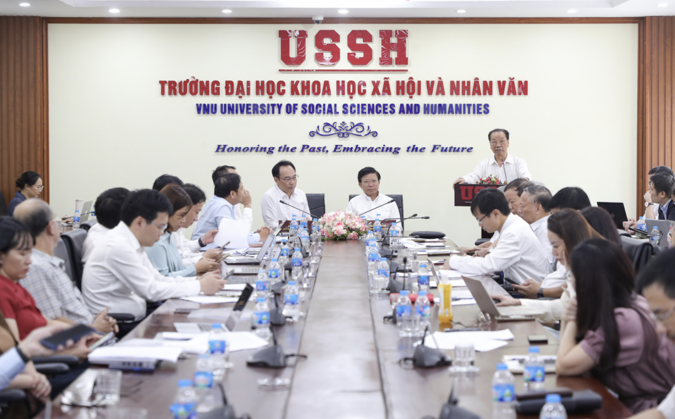 Nâng tầm, khẳng định vai trò dẫn dắt của ĐHQGHN và Trường ĐH KHXH&NV trong giáo dục đại học Việt Nam